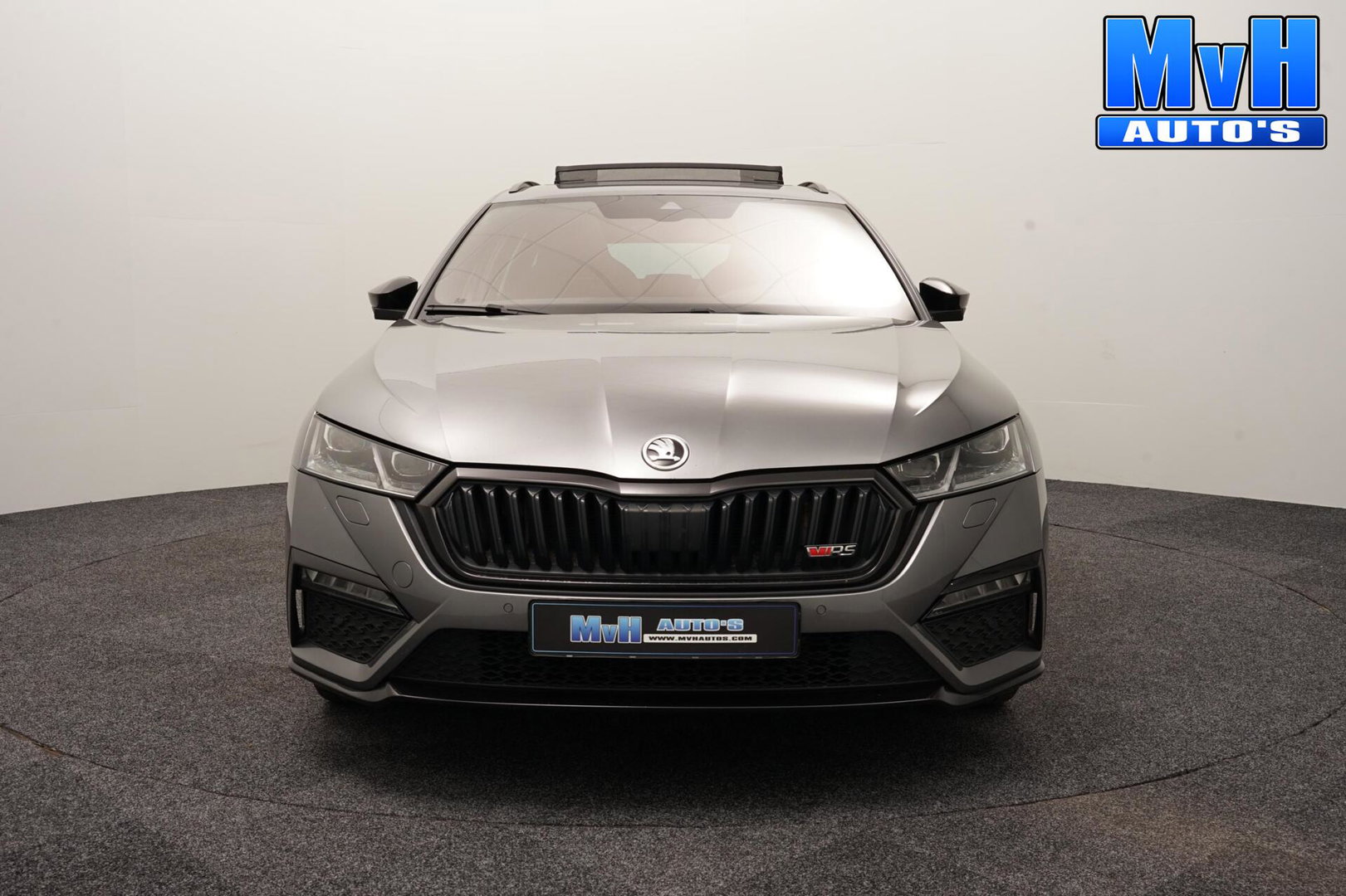 Škoda Octavia Combi 1.4 TSI RS PHEV Business|PANO|SOH.95%
