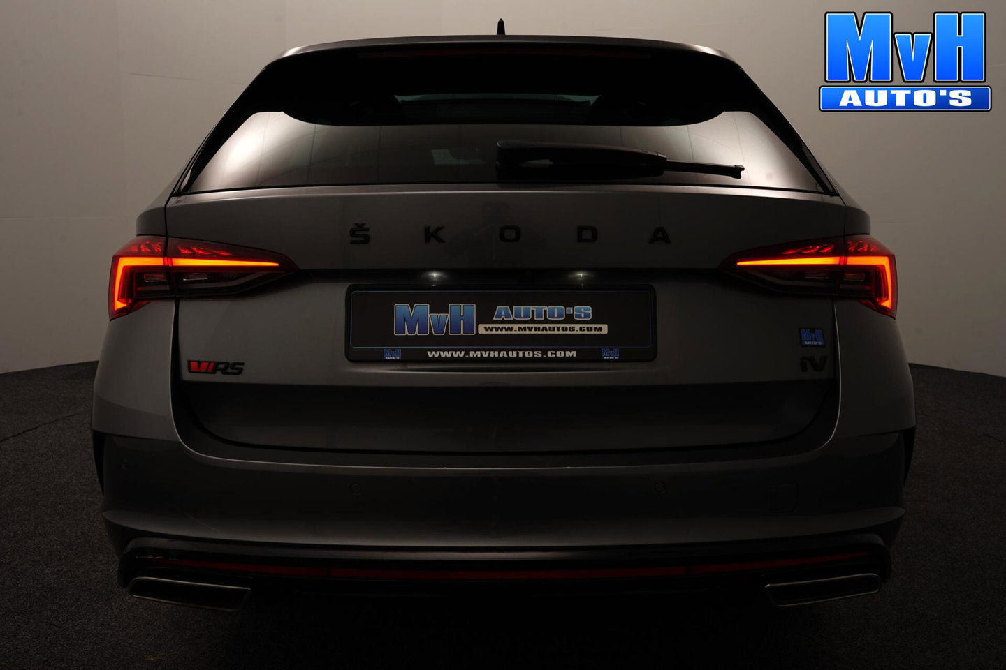 Škoda Octavia Combi 1.4 TSI RS PHEV Business|PANO|SOH.95%