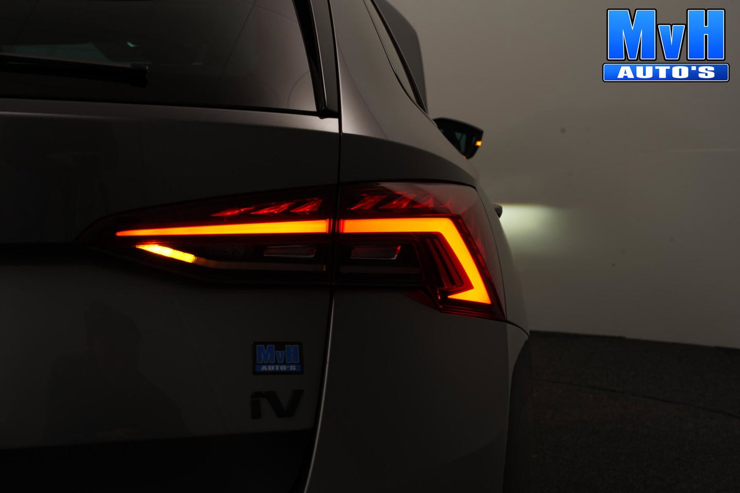 Škoda Octavia Combi 1.4 TSI RS PHEV Business|PANO|SOH.95%