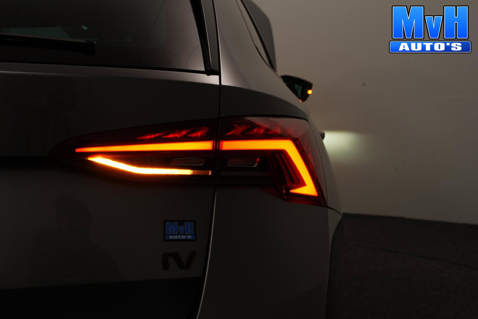 Škoda Octavia Combi 1.4 TSI RS PHEV Business|PANO|SOH.95%