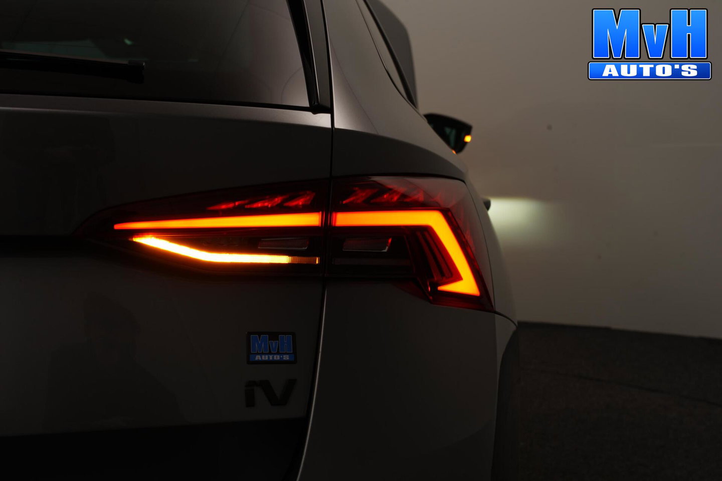 Škoda Octavia Combi 1.4 TSI RS PHEV Business|PANO|SOH.95%