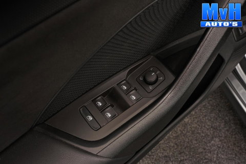 Škoda Octavia Combi 1.4 TSI RS PHEV Business|PANO|SOH.95%