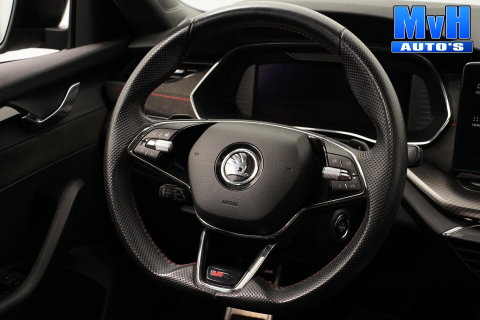 Škoda Octavia Combi 1.4 TSI RS PHEV Business|PANO|SOH.95%