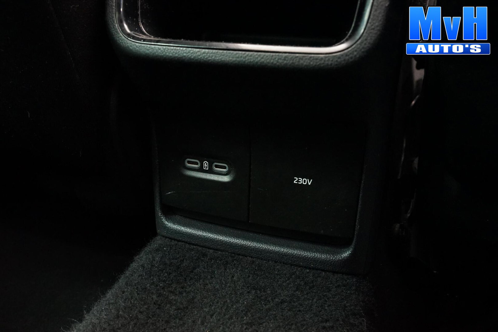 Škoda Octavia Combi 1.4 TSI RS PHEV Business|PANO|SOH.95%