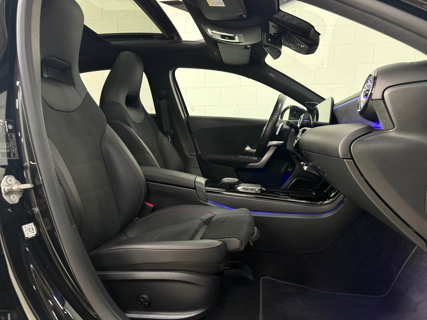Mercedes-Benz A-Klasse 250 e Premium Plus AMG-Line*BOMVOL*