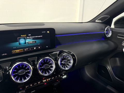 Mercedes-Benz A-Klasse 250 e Premium Plus AMG-Line*BOMVOL*