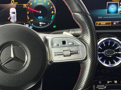 Mercedes-Benz A-Klasse 250 e Premium Plus AMG-Line*BOMVOL*
