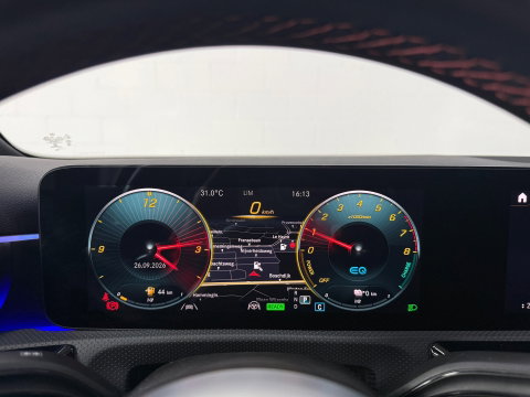 Mercedes-Benz A-Klasse 250 e Premium Plus AMG-Line*BOMVOL*