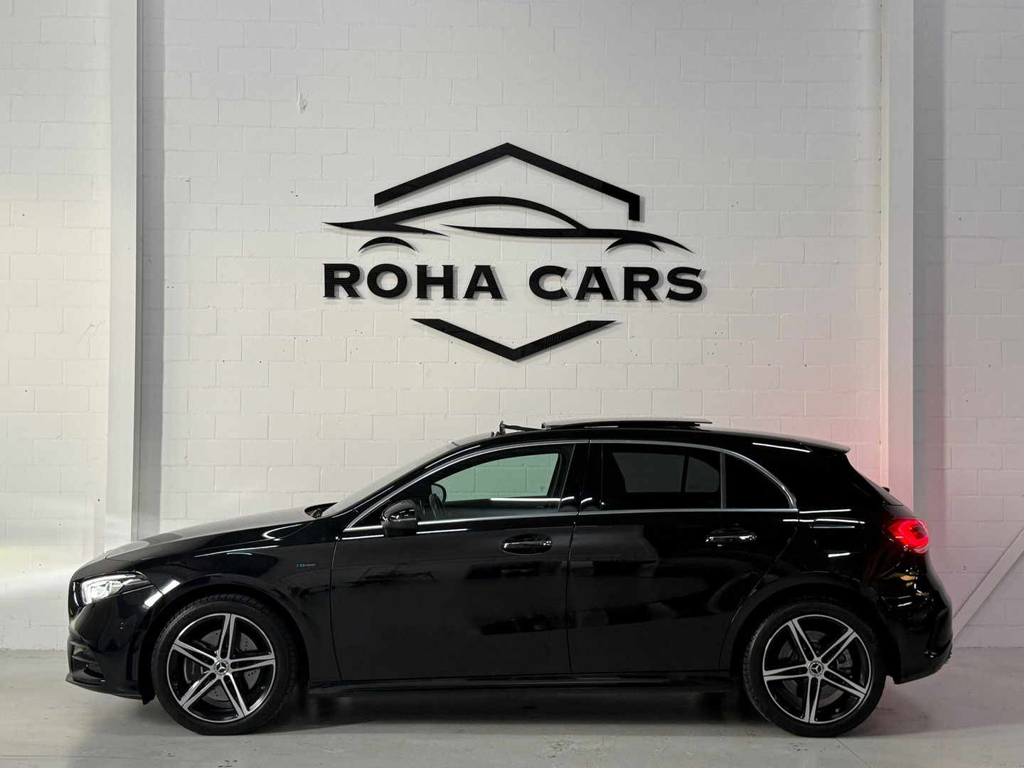 Mercedes-Benz A-Klasse 250 e Premium Plus AMG-Line*BOMVOL*