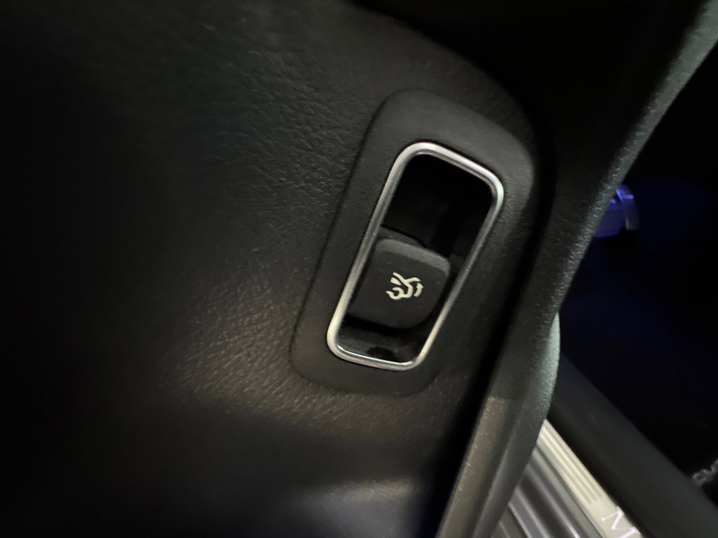 Mercedes-Benz CLA-Klasse 180 AMG Pano|Stoelventilatie|360 Camera|Keyless|Blindspot