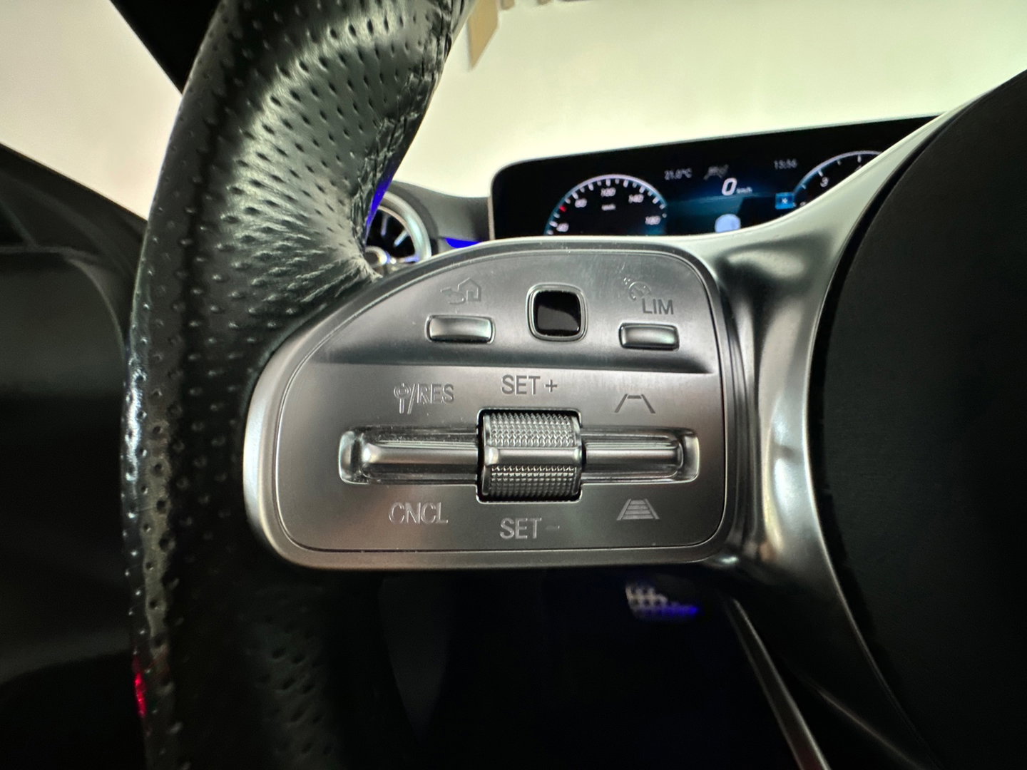 Mercedes-Benz CLA-Klasse 180 AMG Pano|Stoelventilatie|360 Camera|Keyless|Blindspot