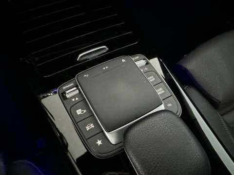 Mercedes-Benz CLA-Klasse 180 AMG Pano|Stoelventilatie|360 Camera|Keyless|Blindspot