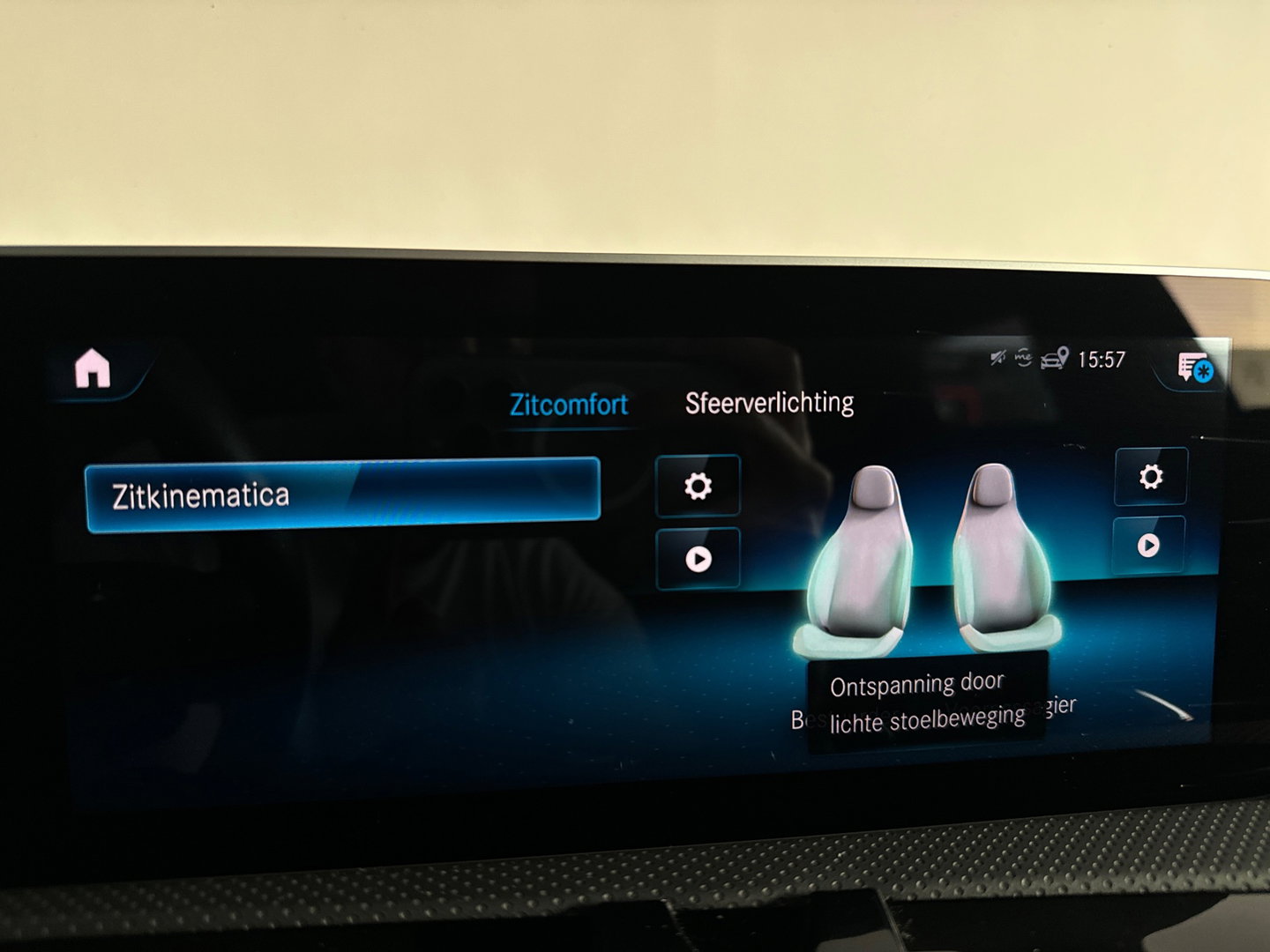 Mercedes-Benz CLA-Klasse 180 AMG Pano|Stoelventilatie|360 Camera|Keyless|Blindspot