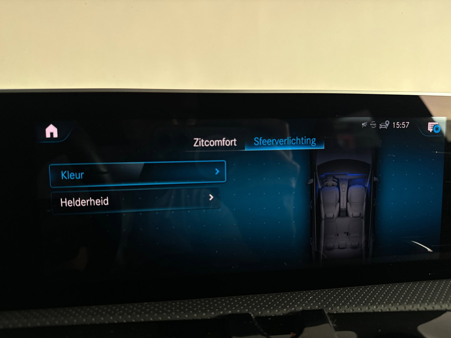 Mercedes-Benz CLA-Klasse 180 AMG Pano|Stoelventilatie|360 Camera|Keyless|Blindspot