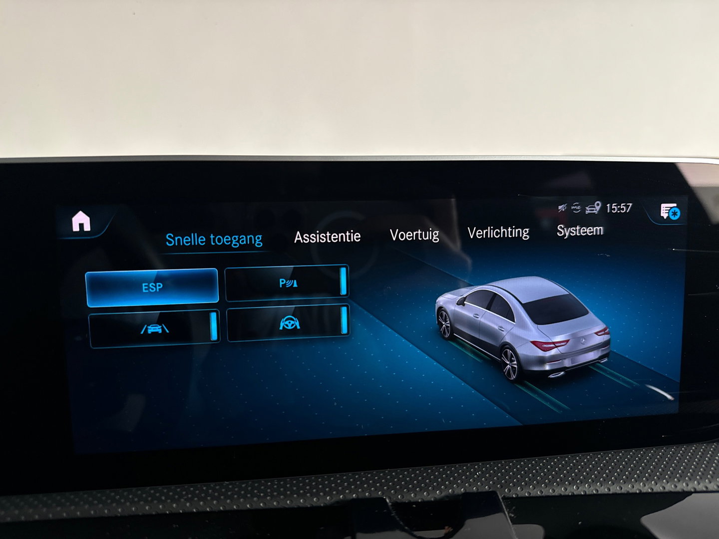 Mercedes-Benz CLA-Klasse 180 AMG Pano|Stoelventilatie|360 Camera|Keyless|Blindspot