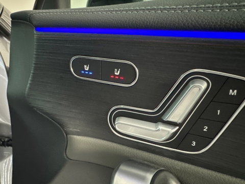 Mercedes-Benz CLA-Klasse 180 AMG Pano|Stoelventilatie|360 Camera|Keyless|Blindspot