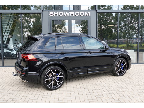 Volkswagen Tiguan 2.0 TSI R 4Motion PANO H&K 360 VOL