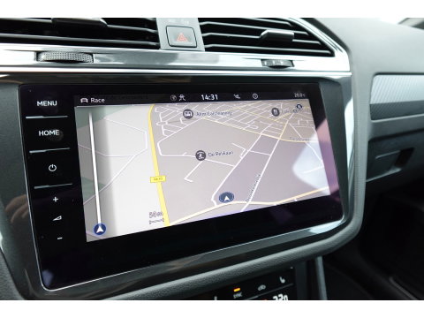 Volkswagen Tiguan 2.0 TSI R 4Motion PANO H&K 360 VOL