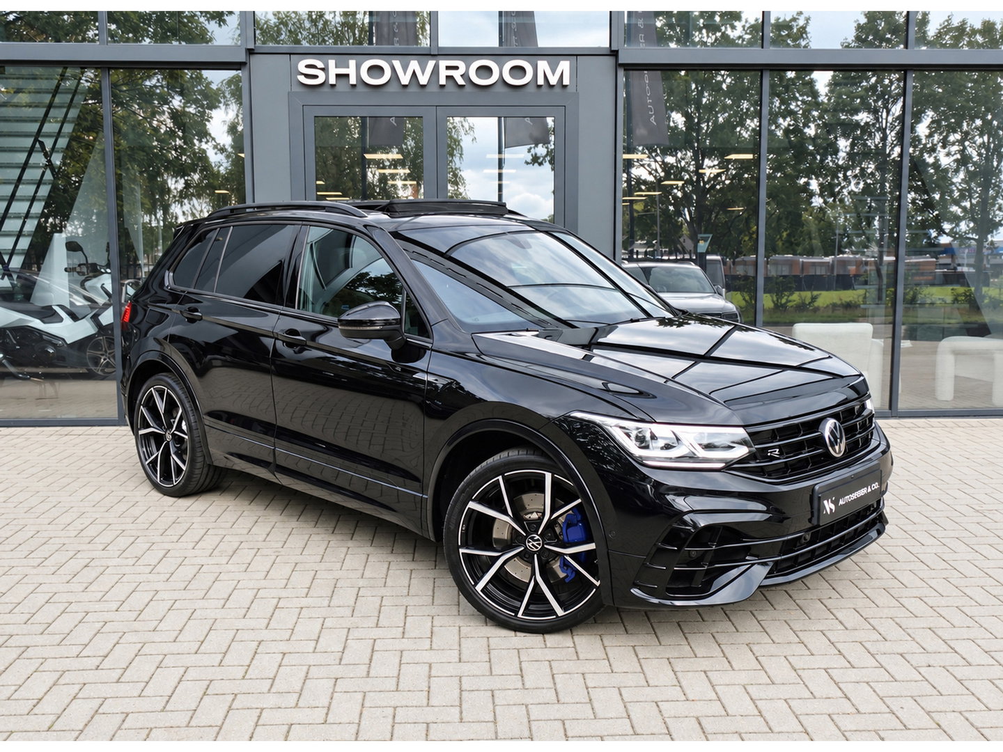 Volkswagen Tiguan 2.0 TSI R 4Motion PANO H&K 360 VOL