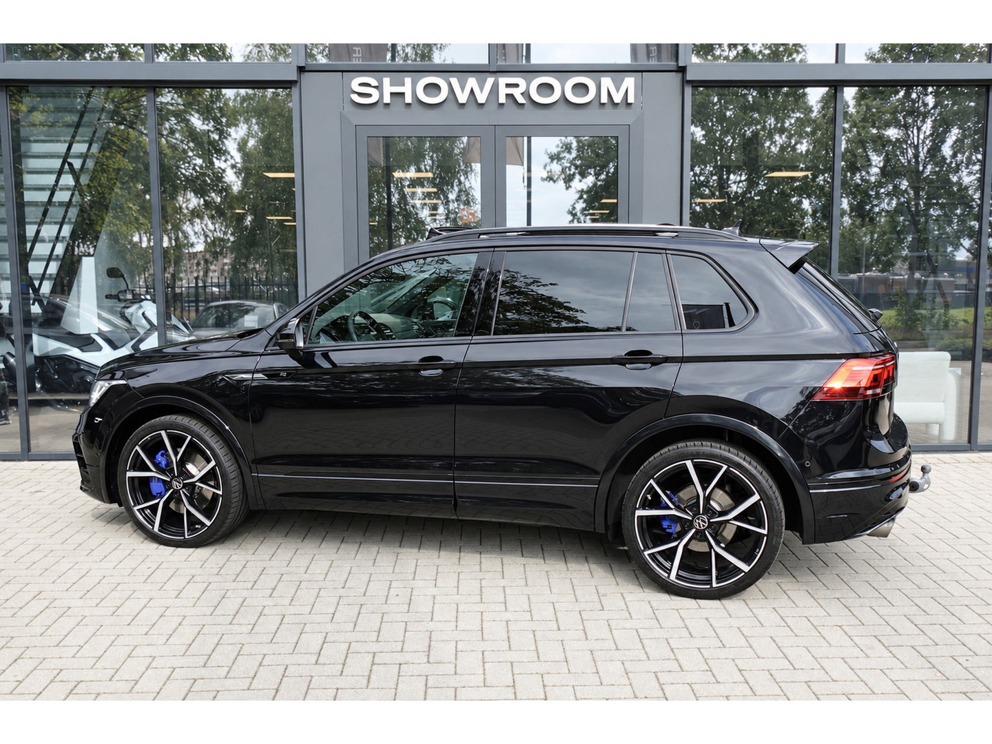 Volkswagen Tiguan 2.0 TSI R 4Motion PANO H&K 360 VOL