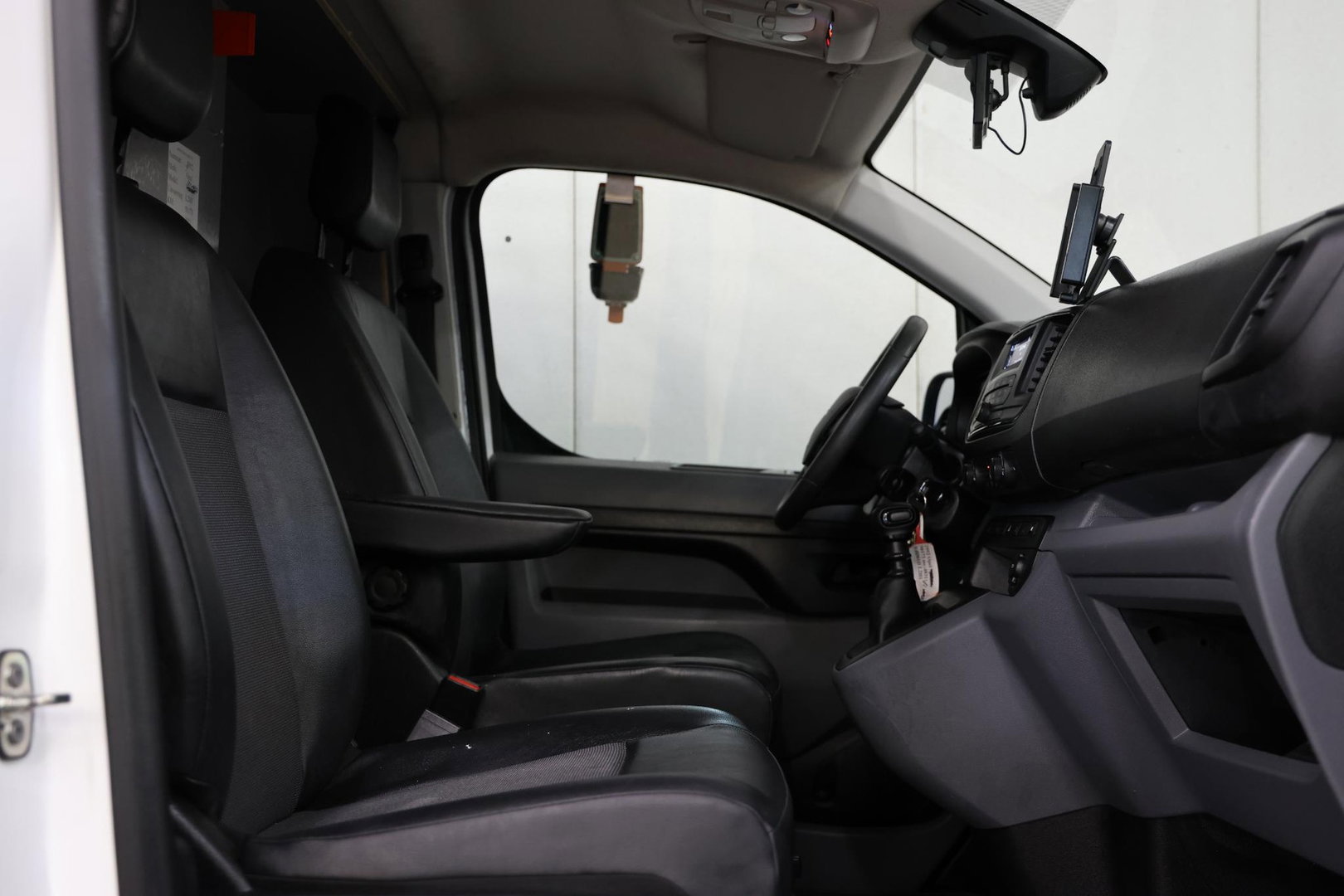 Opel Vivaro 2.0 CDTI L3H1 IMPERIAAL TREKHAAK 2500KG