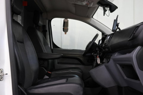 Opel Vivaro 2.0 CDTI L3H1 IMPERIAAL TREKHAAK 2500KG