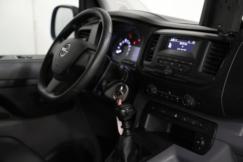 Opel Vivaro 2.0 CDTI L3H1 IMPERIAAL TREKHAAK 2500KG