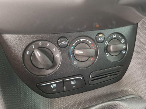Ford Transit Connect 1.5 TDCi 75kW (T210) LWB Ambiente AIRCO / CRUISE CONTROLE / EURO 6 / PERFECT ONDERDHOUDEN