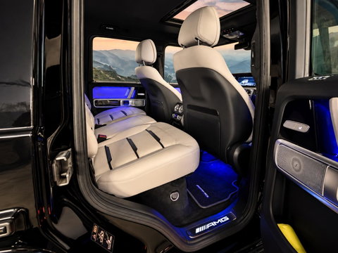 Mercedes-Benz G-Klasse 700 Brabus widebody Full Options