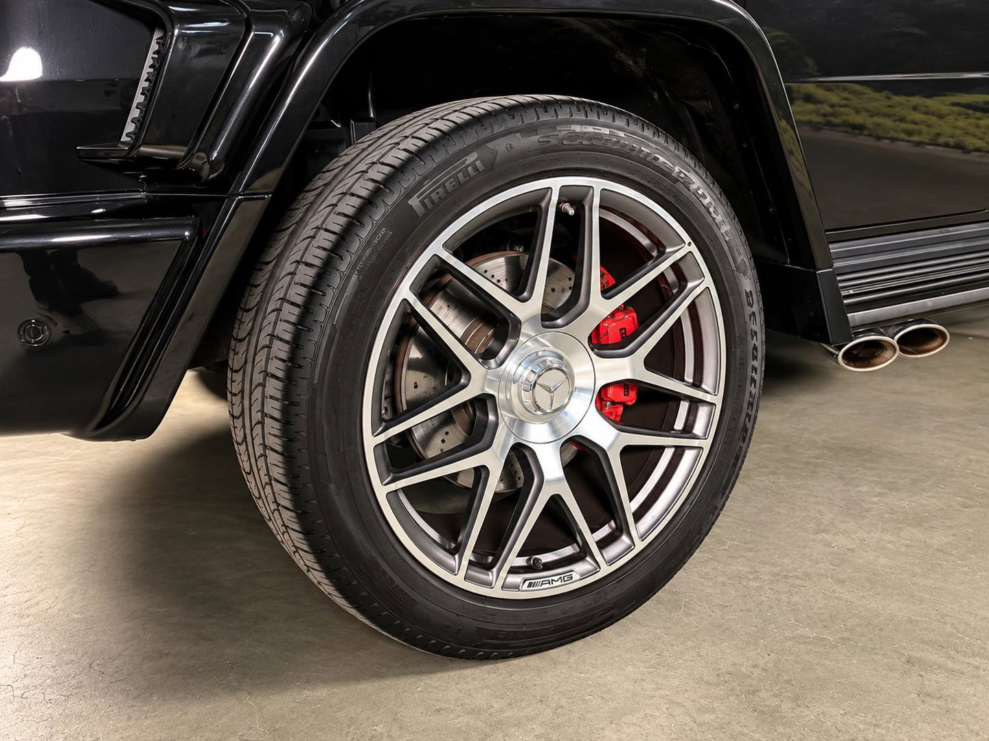 Mercedes-Benz G-Klasse 700 Brabus widebody Full Options