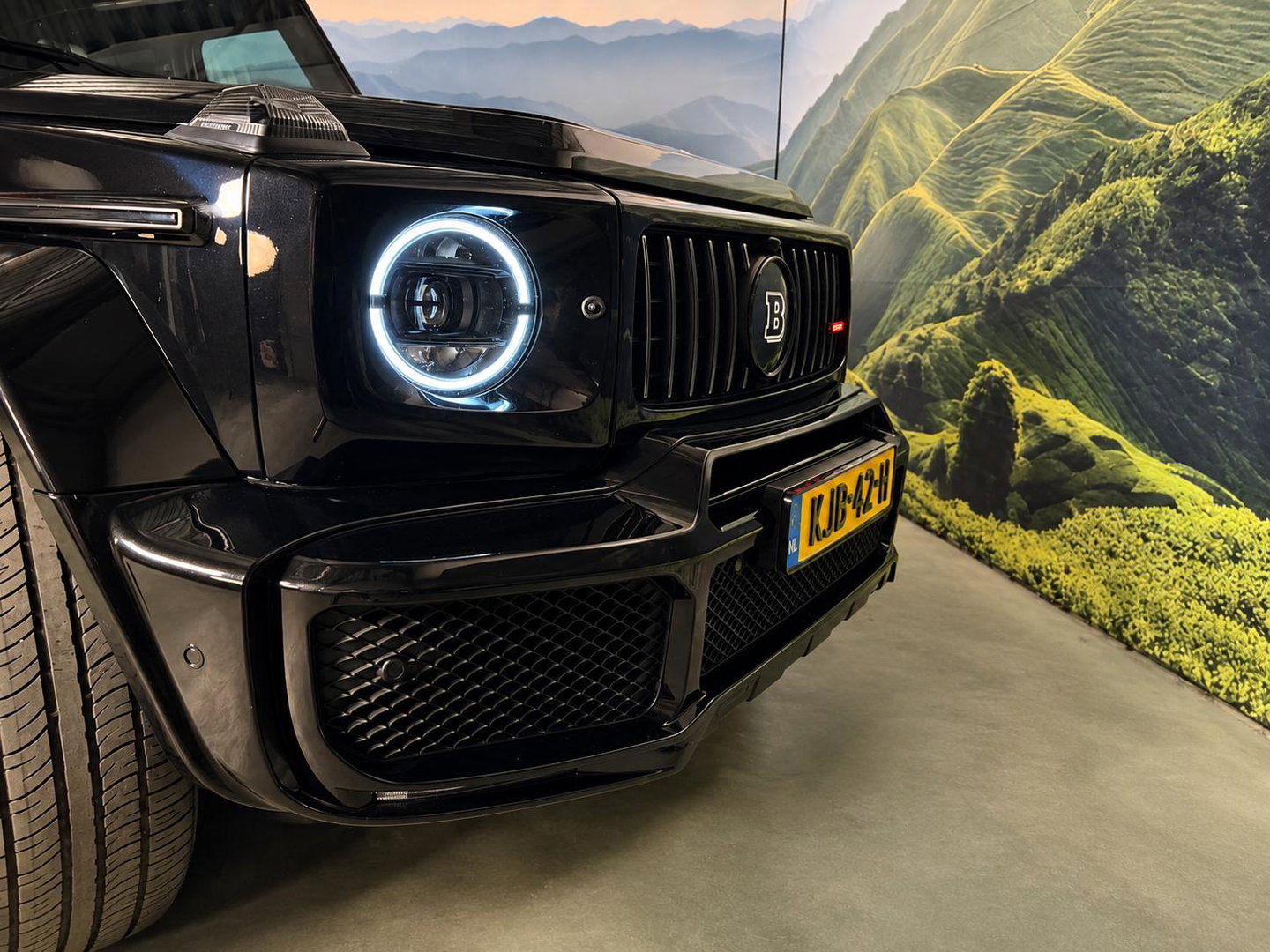 Mercedes-Benz G-Klasse 700 Brabus widebody Full Options
