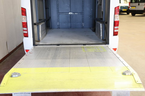 Mercedes-Benz Sprinter 2.2 CDI AUTOMAAT LAADKLEP POST NL