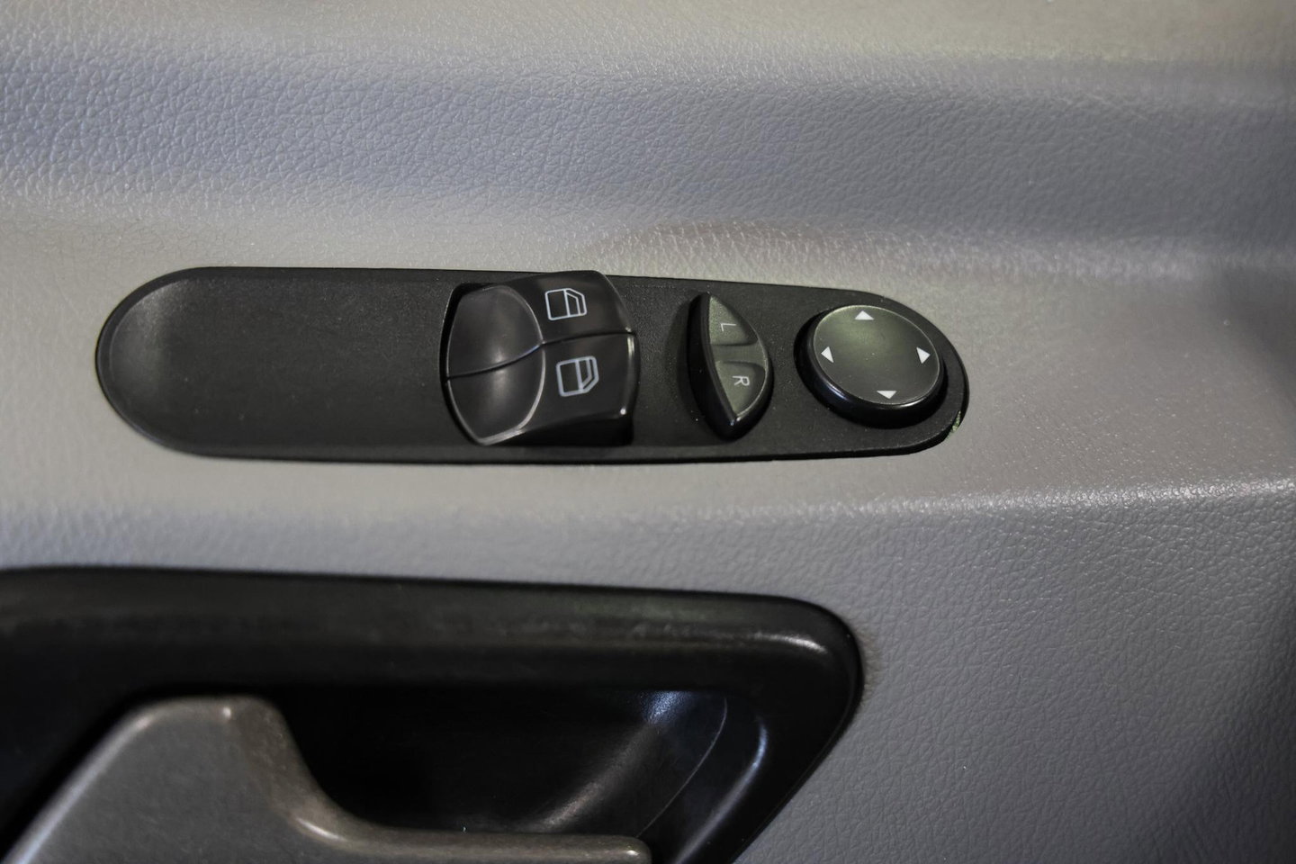 Mercedes-Benz Sprinter 2.2 CDI AUTOMAAT LAADKLEP POST NL