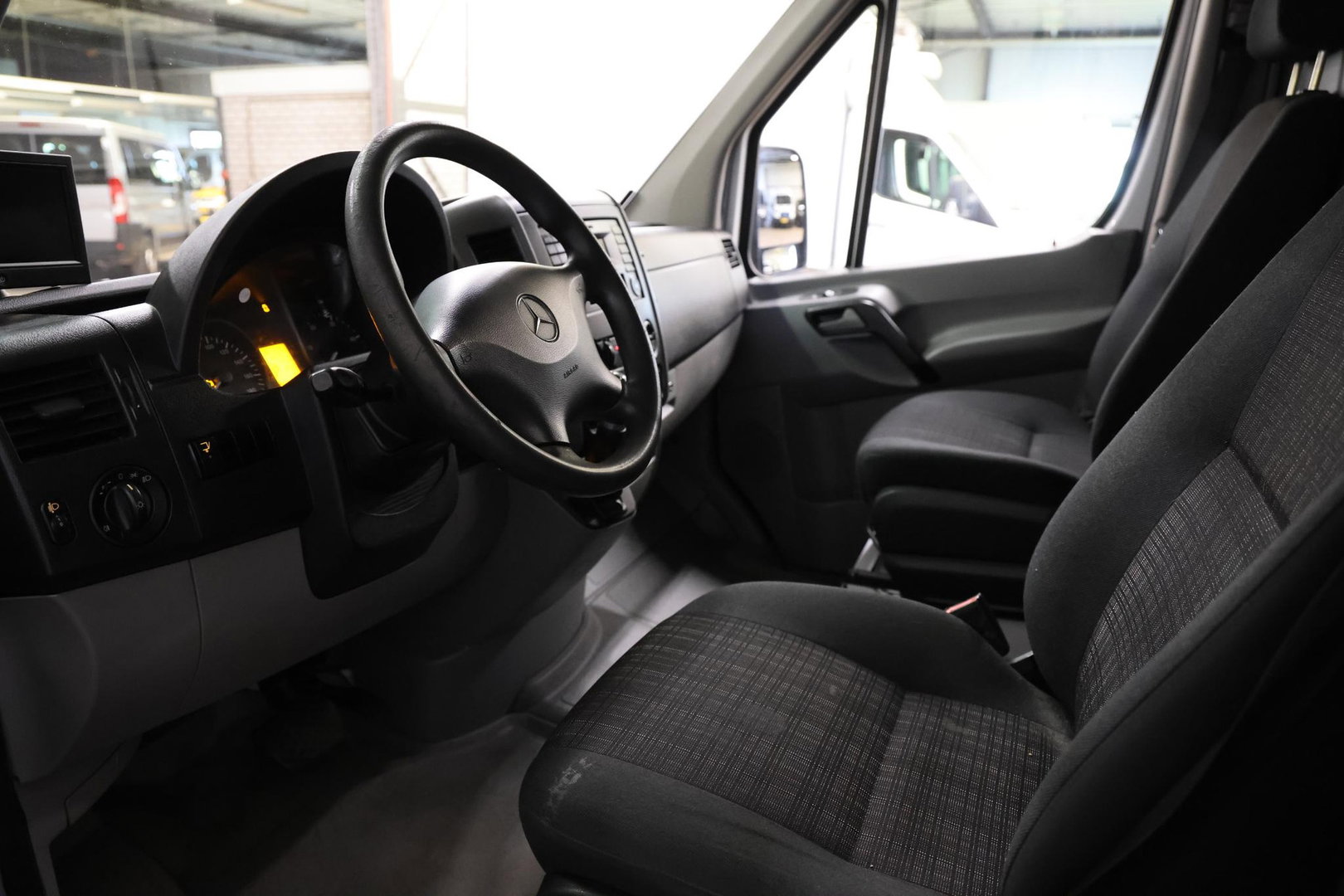Mercedes-Benz Sprinter 2.2 CDI AUTOMAAT LAADKLEP POST NL