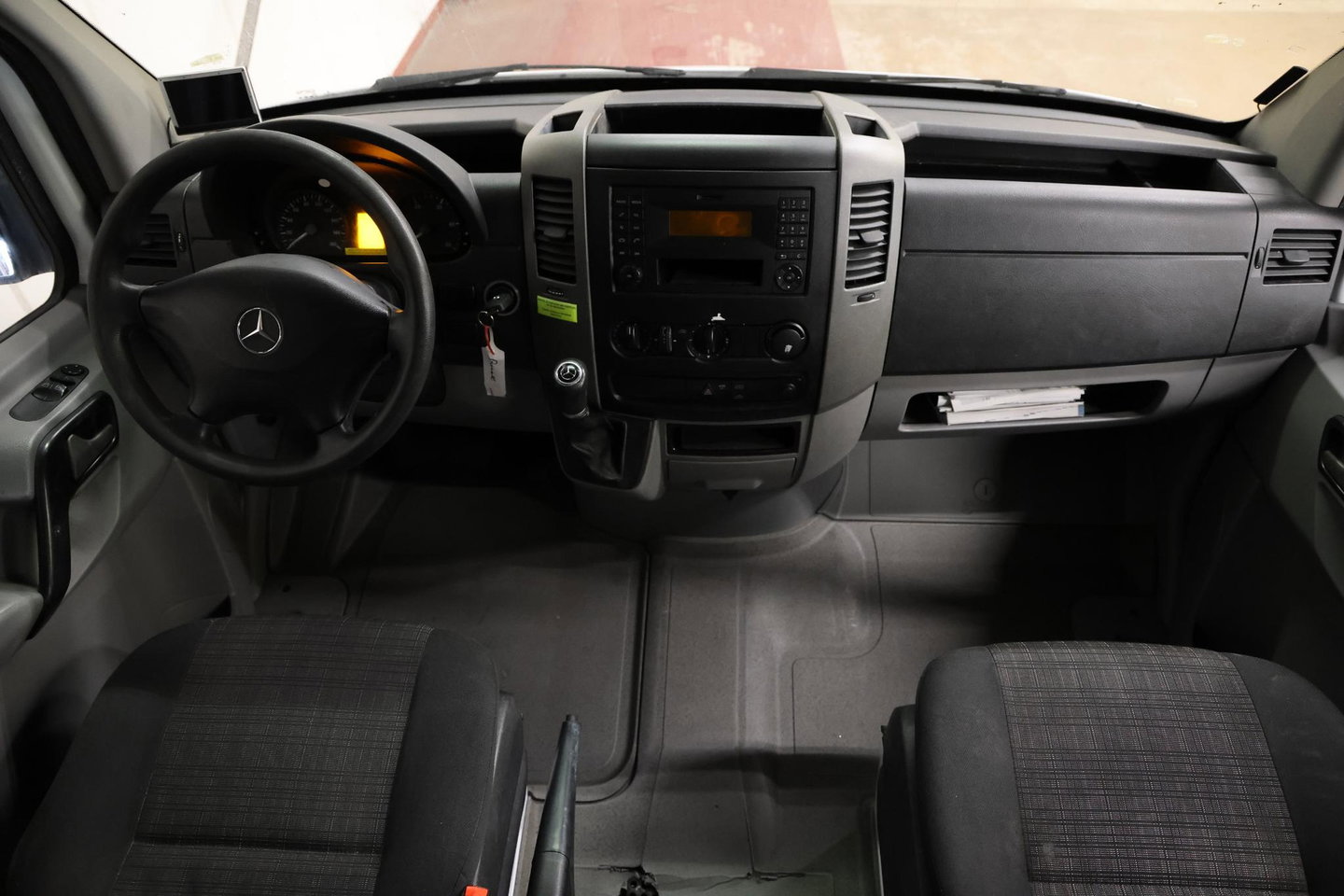 Mercedes-Benz Sprinter 2.2 CDI AUTOMAAT L3H2 POST NL EURO 6