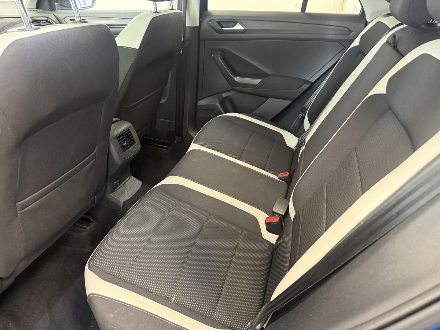 Volkswagen T-Roc 1.5 TSI Sport ACC Panoramadak PDC Automaat