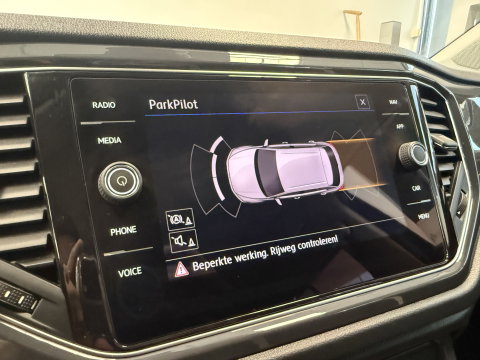 Volkswagen T-Roc 1.5 TSI Sport ACC Panoramadak PDC Automaat