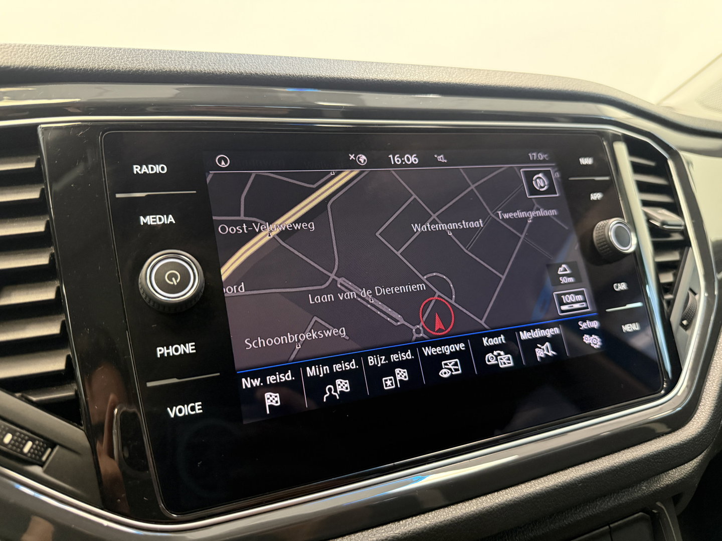 Volkswagen T-Roc 1.5 TSI Sport ACC Panoramadak PDC Automaat