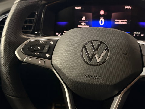 Volkswagen T-Roc 1.5 TSI R-Line Cam*Led*Keyless