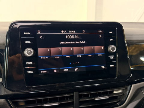 Volkswagen T-Roc 1.5 TSI R-Line Cam*Led*Keyless