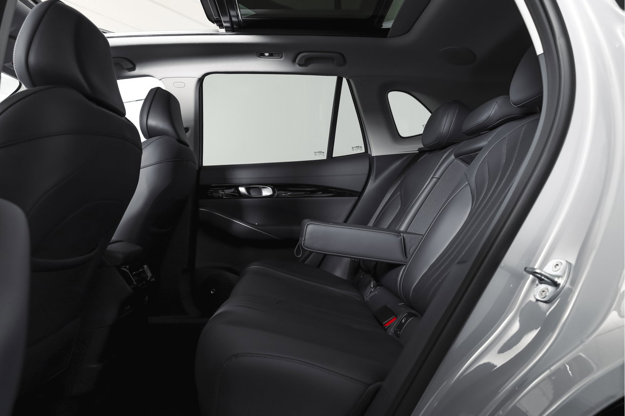 Geely E5