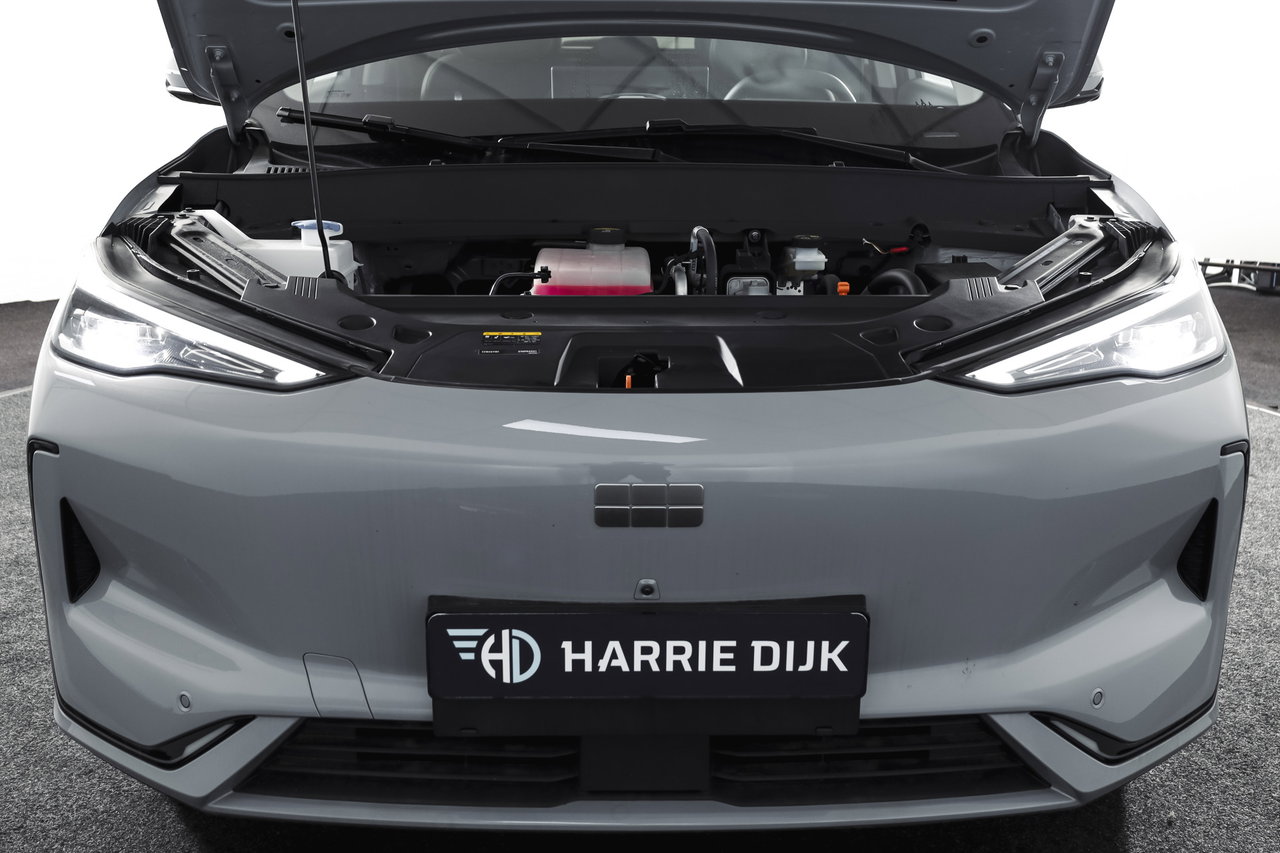Geely E5