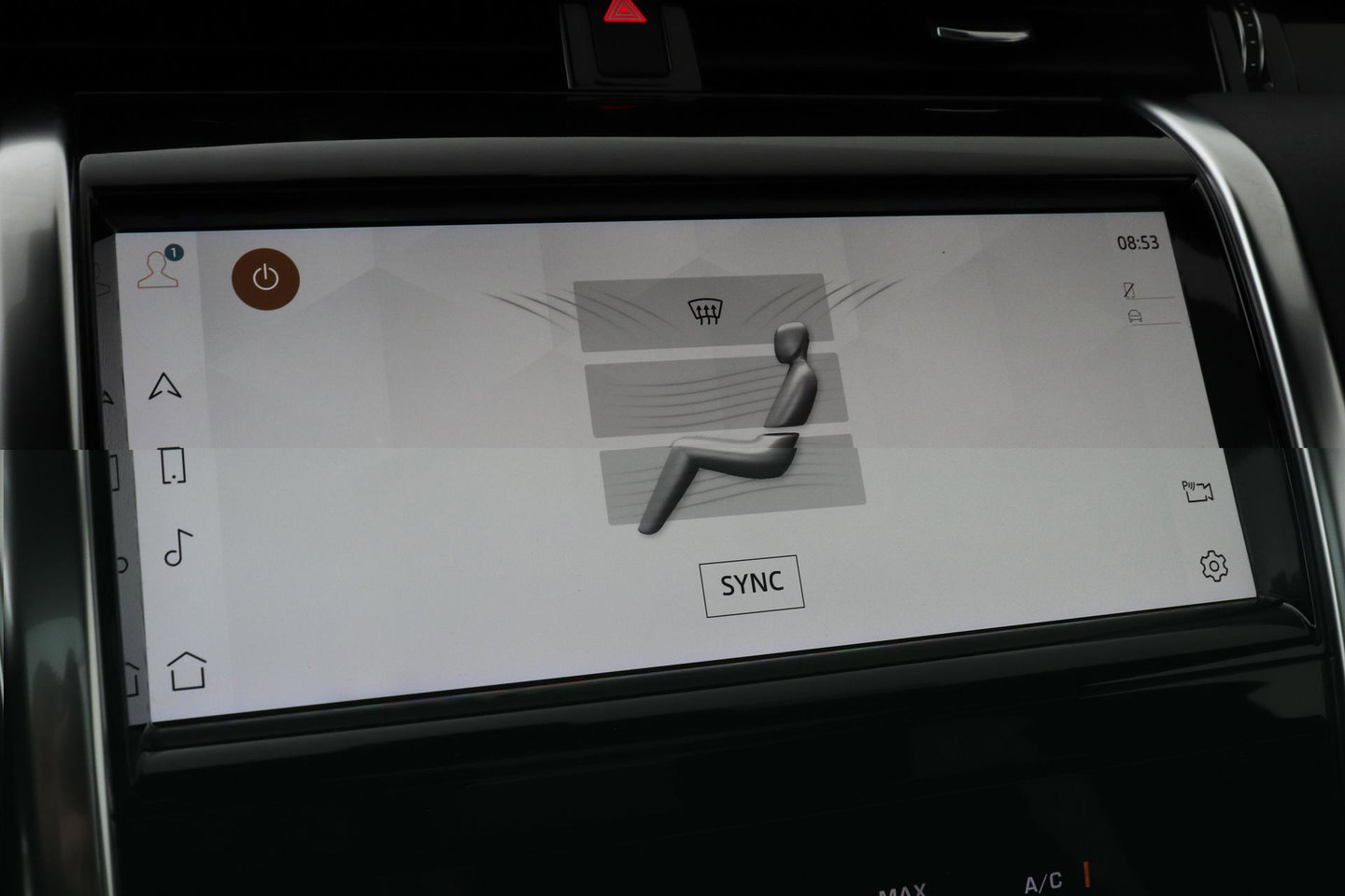 Land Rover Discovery Sport P300e 1.5 S | Panoramadak | 360° Camera | Meridian | Trekhaak | Leder | Stoelverwarming V+A