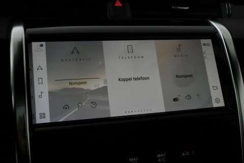 Land Rover Discovery Sport P300e 1.5 S | Panoramadak | 360° Camera | Meridian | Trekhaak | Leder | Stoelverwarming V+A