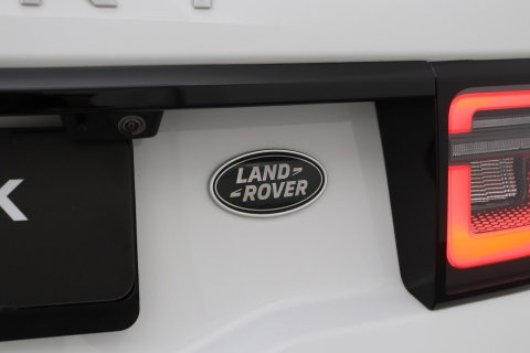Land Rover Discovery Sport P300e 1.5 S | Panoramadak | 360° Camera | Meridian | Trekhaak | Leder | Stoelverwarming V+A