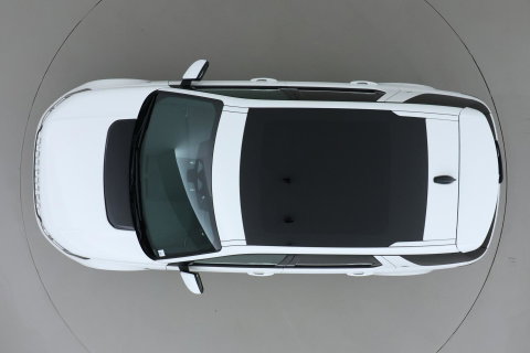 Land Rover Discovery Sport P300e 1.5 S | Panoramadak | 360° Camera | Meridian | Trekhaak | Leder | Stoelverwarming V+A