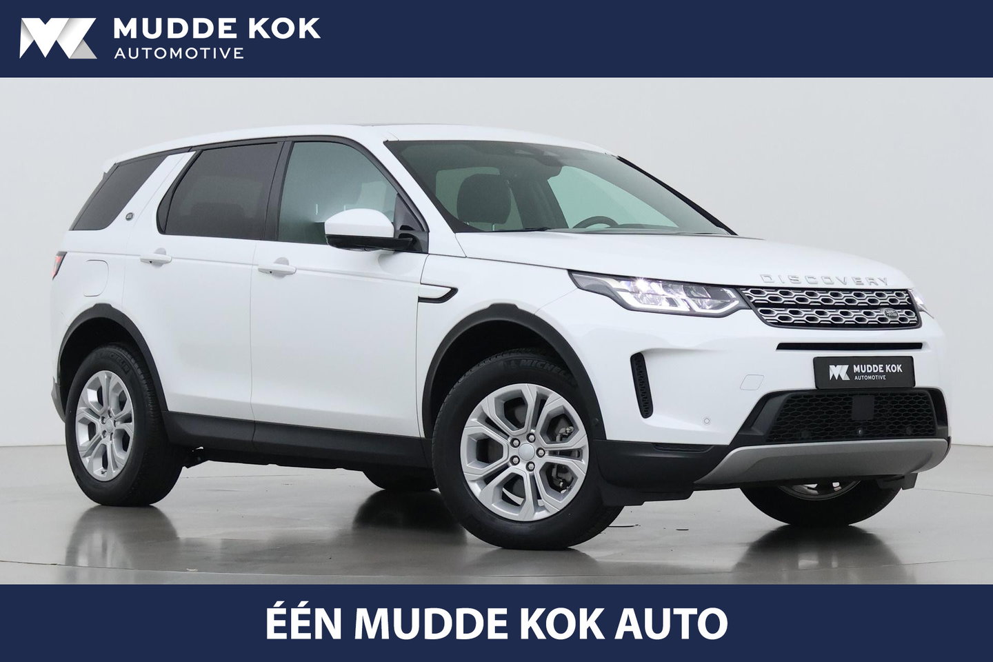 Land Rover Discovery Sport P300e 1.5 S | Panoramadak | 360° Camera | Meridian | Trekhaak | Leder | Stoelverwarming V+A