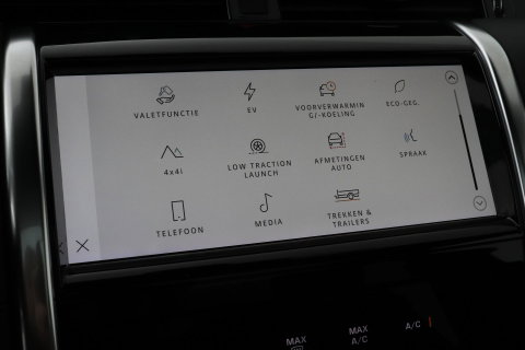 Land Rover Discovery Sport P300e 1.5 S | Panoramadak | 360° Camera | Meridian | Trekhaak | Leder | Stoelverwarming V+A