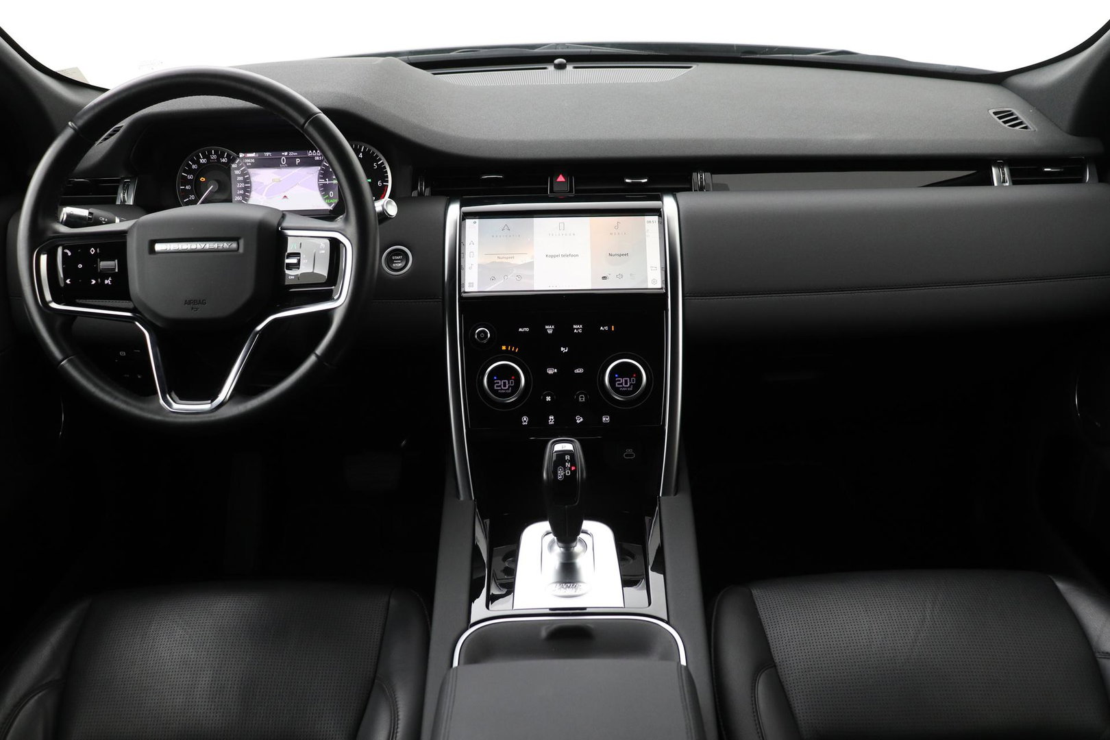 Land Rover Discovery Sport P300e 1.5 S | Panoramadak | 360° Camera | Meridian | Trekhaak | Leder | Stoelverwarming V+A