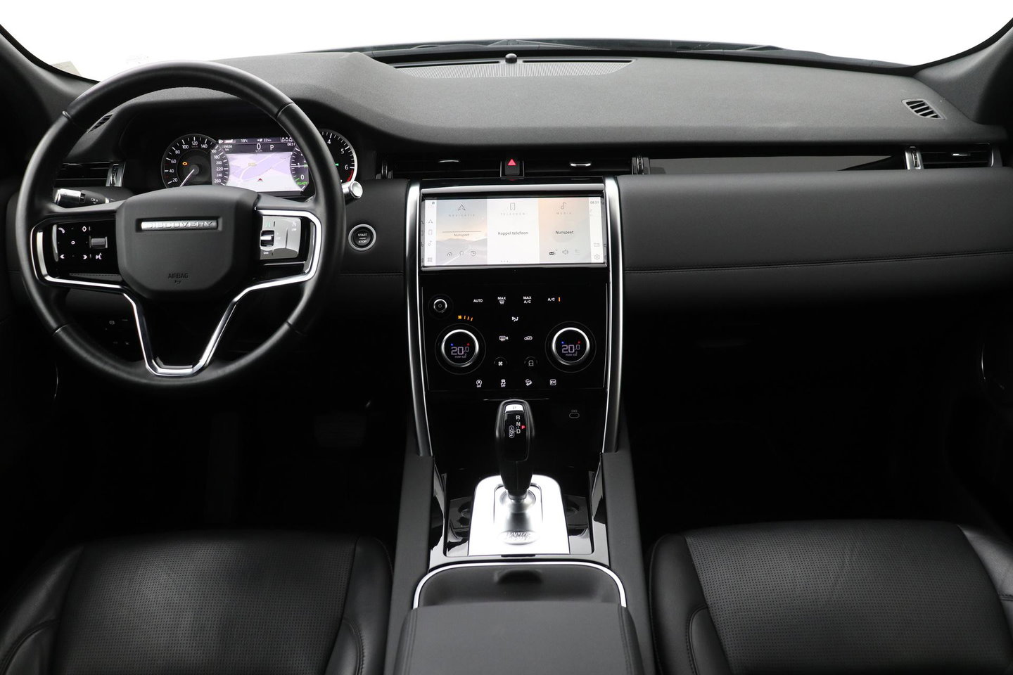 Land Rover Discovery Sport P300e 1.5 S | Panoramadak | 360° Camera | Meridian | Trekhaak | Leder | Stoelverwarming V+A